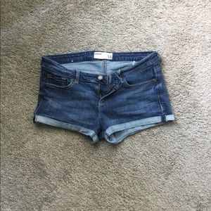 Garage flirty short